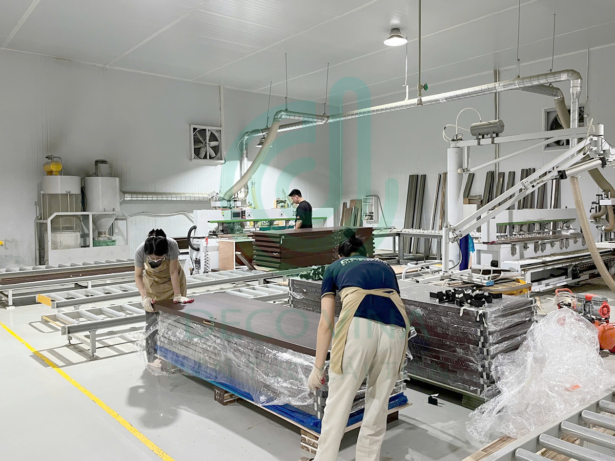 cửa gỗ chống cháy sản xuất trực tiếp