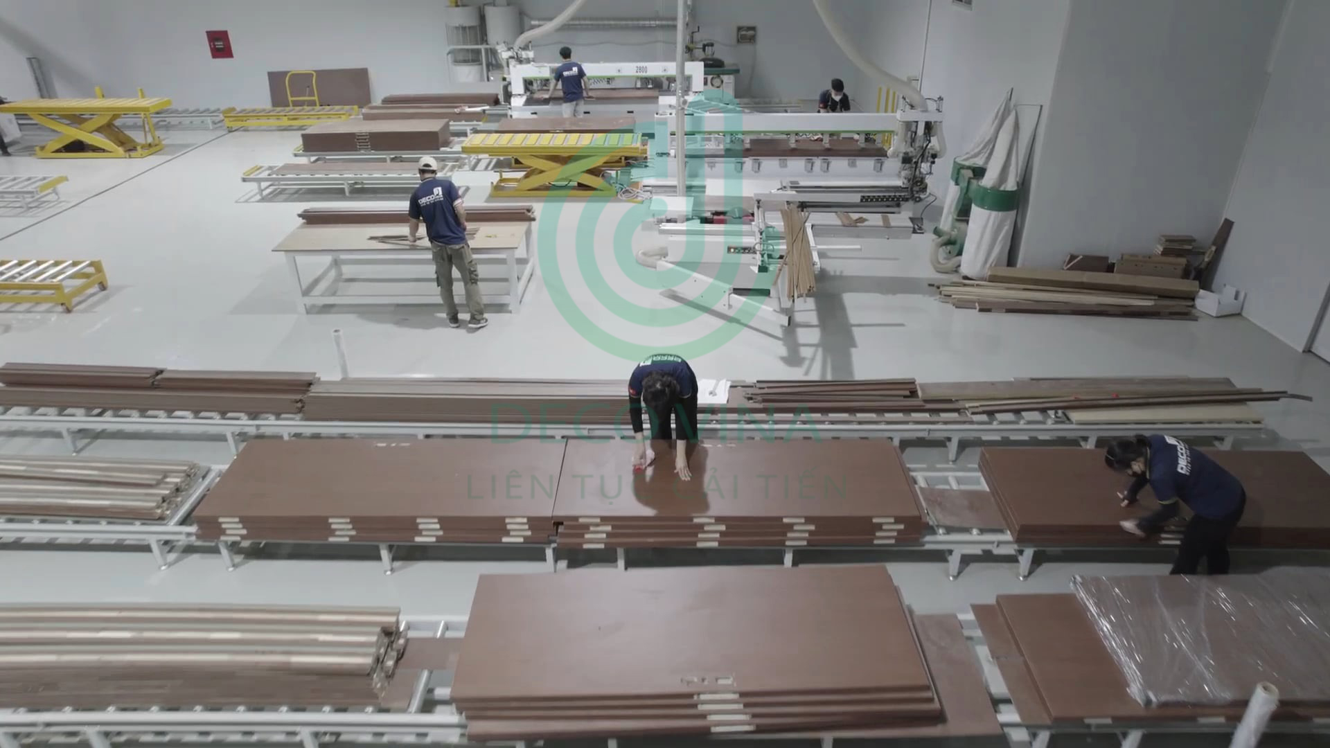 Nhà máy sản xuất cửa gỗ , cửa gỗ chống cháy